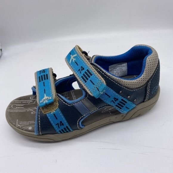 Clarks Kid’s Jet Themed Velcro Leather Light Up Sandals - Picture 5 of 13